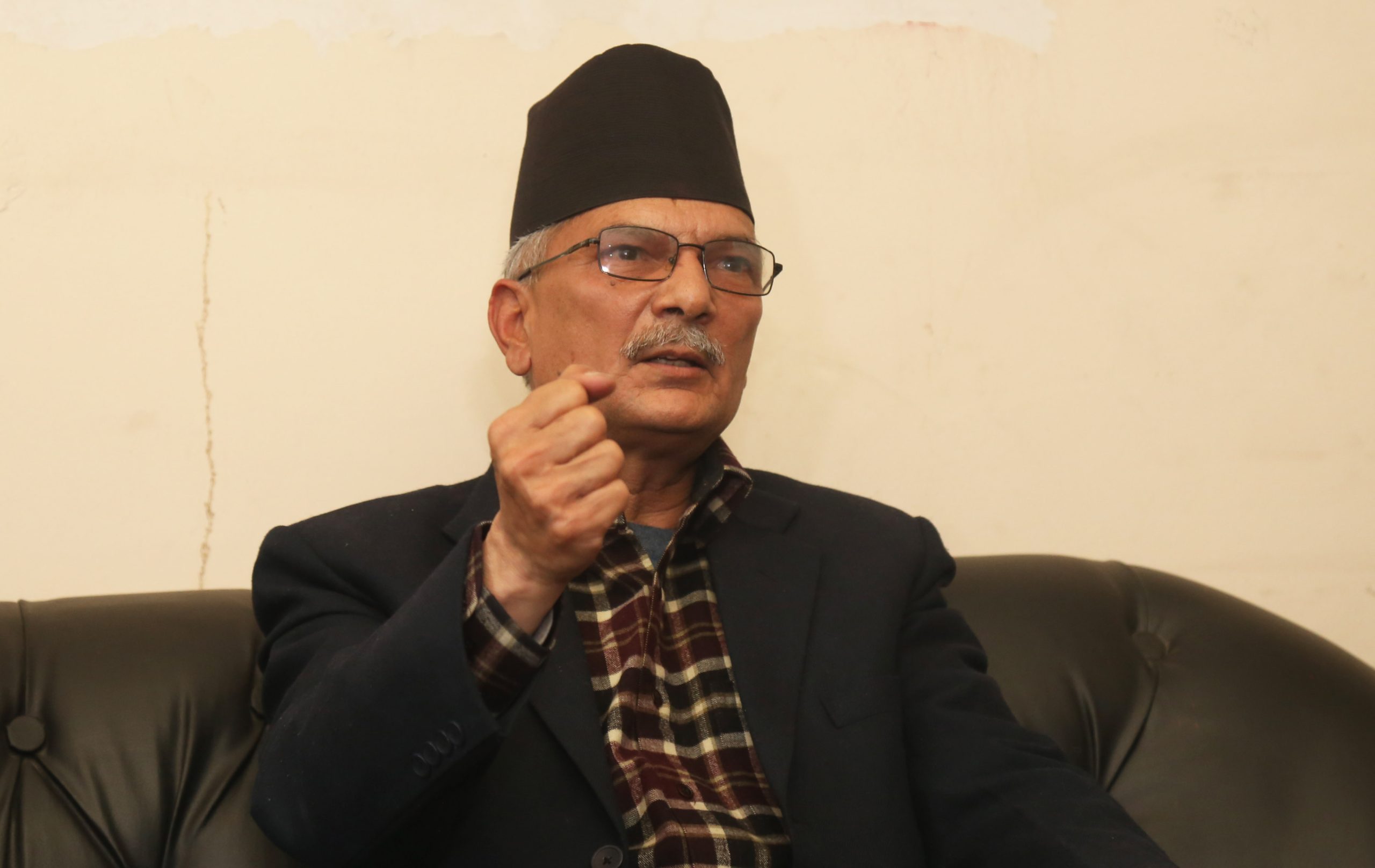 थोत्रा र पुराना दलहरुलाई टाउको उठाउन दिनु हुन्नः बाबुराम भट्टराई